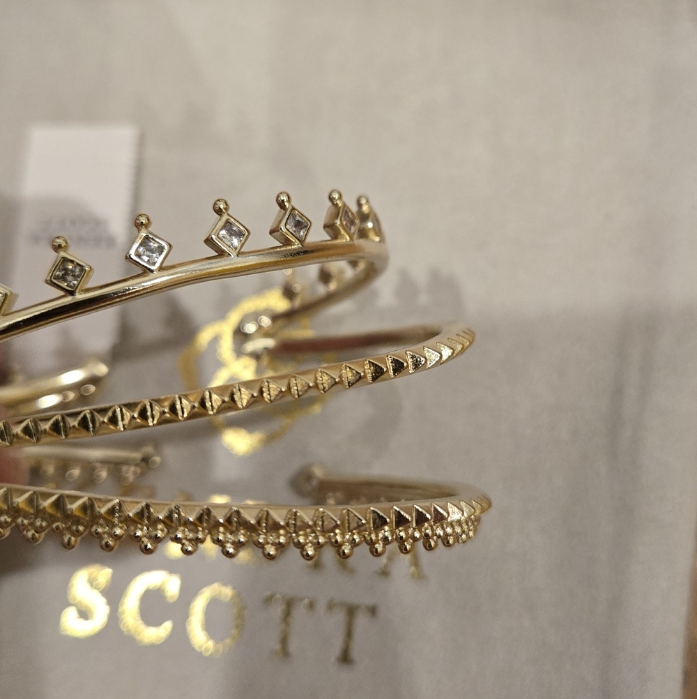 Kendra Scott Delphine Gold Pinch Cuff Bracelet Set - Picture 4 of 5